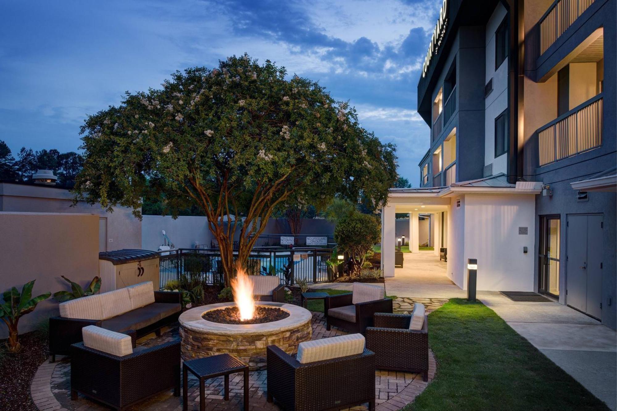 คอร์ตยาร์ด โคลัมเบีย นอร์ทอีสท์/ฟอร์ต แจ็กสัน แอเรีย Hotel ภายนอก รูปภาพ
